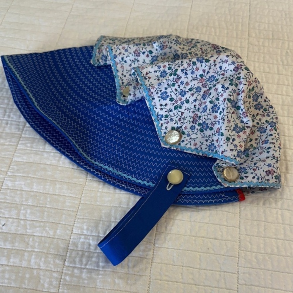 Vintage Prairie Bonnet Reversible Floral Blue Cottagecore Garden Sun Hat